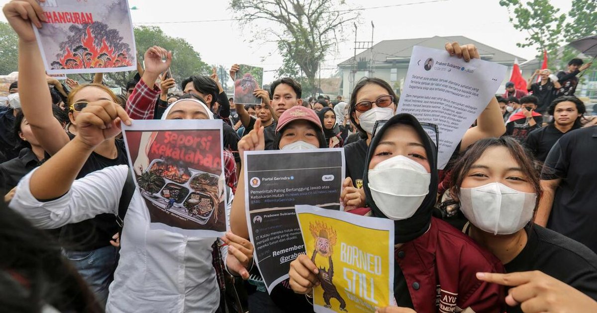 Jakarta and provinces clash over wildfire response as blazes spread