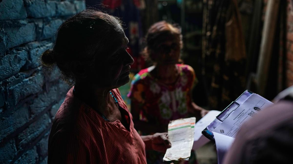 कर्नाटक में मतदाता हटाने के आवेदनों का एक-चौथाई सार्वजनिक पोर्टल पर गायब