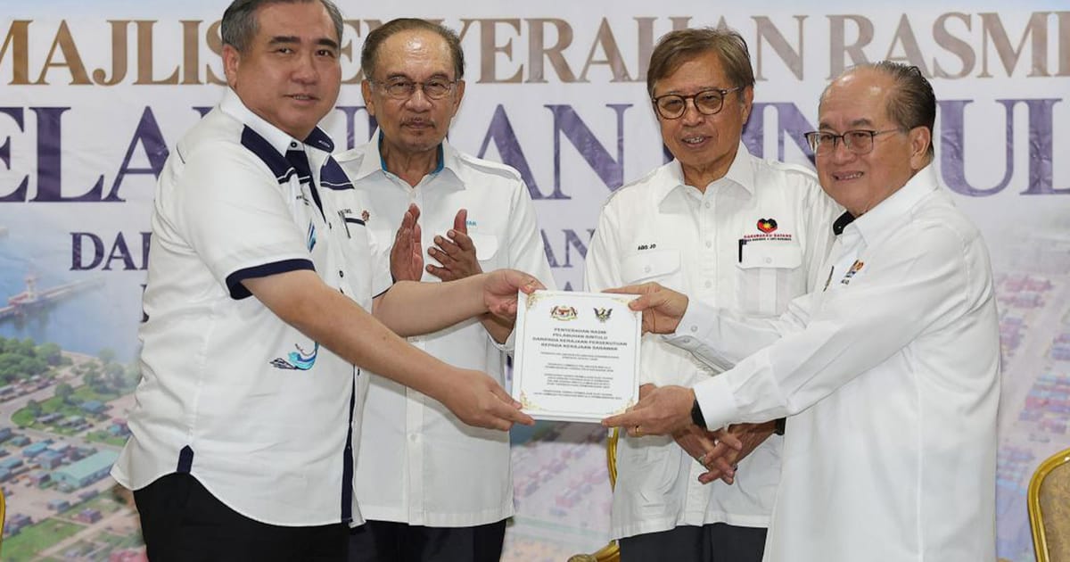 Pelabuhan Bintulu diserah kepada Sarawak dalam upacara rasmi