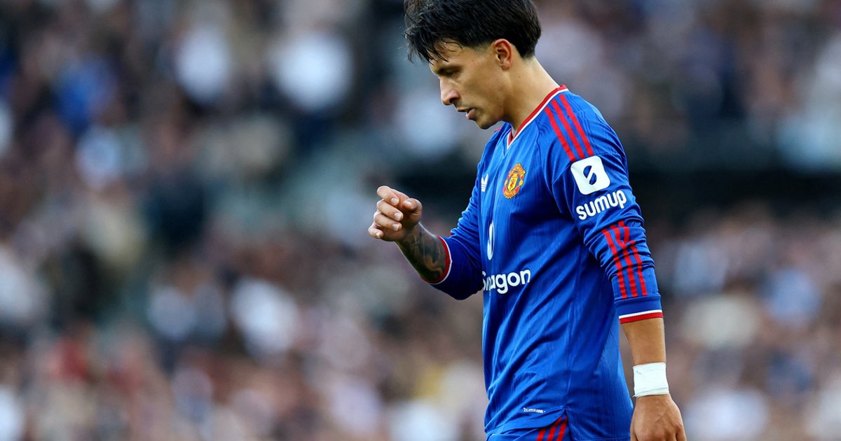 Martinez cleared to face Leeds after accepting Man United apology