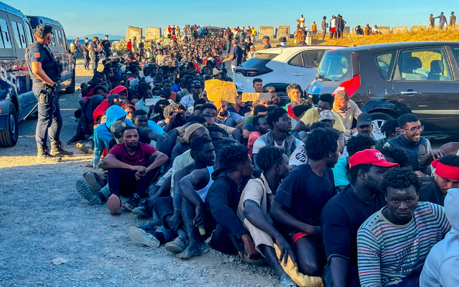 Krisis Migran Ceuta Mencetuskan Kemarahan Menjelang Pilihan Raya Sepanyol