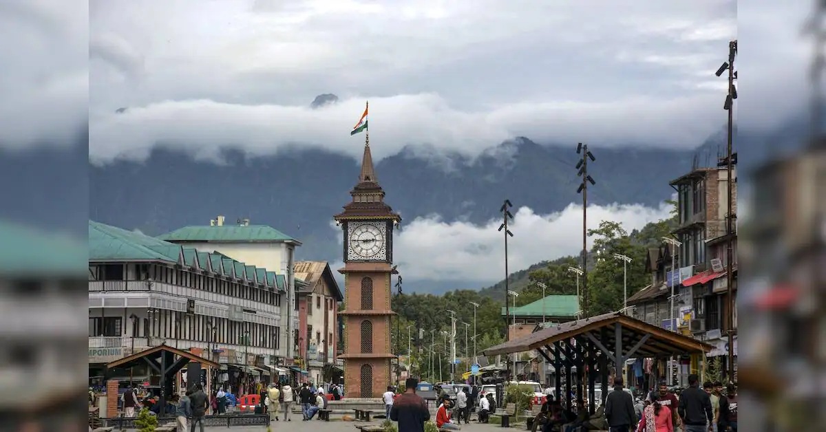 India mandates Indian Standard Time as sole national time reference