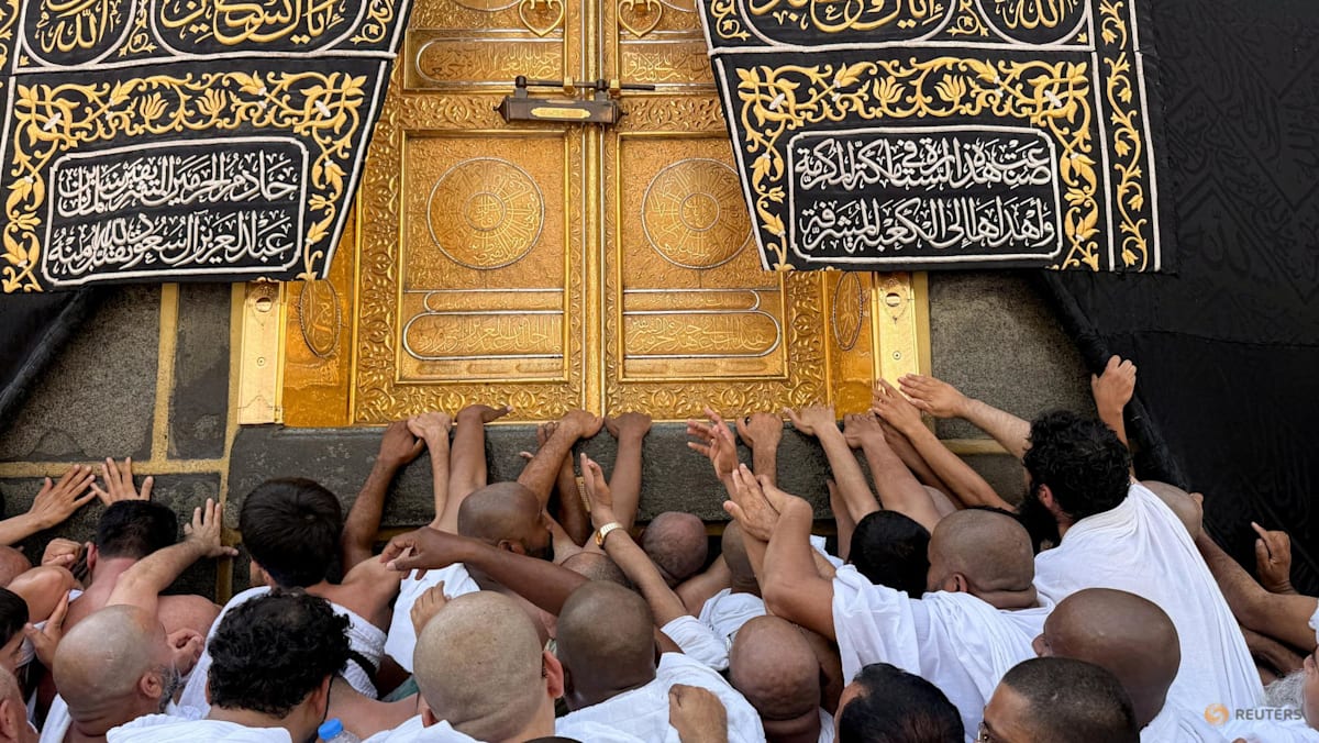 Singapore pilgrims navigate Umrah amid Saudi travel advisory