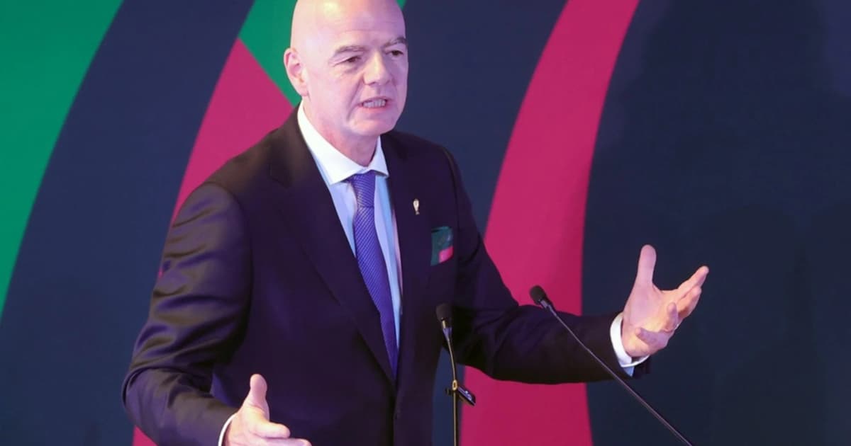 Pegawai FIFA Kanan Tarik Sokongan terhadap Infantino