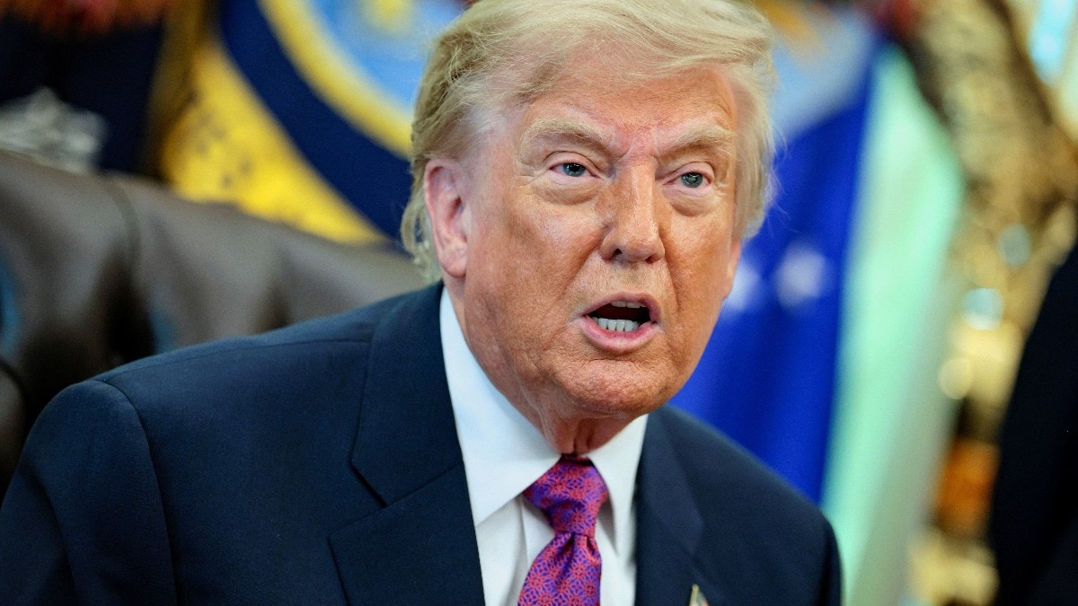 Trump cuts weekend short, returns to White House amid Iran tensions
