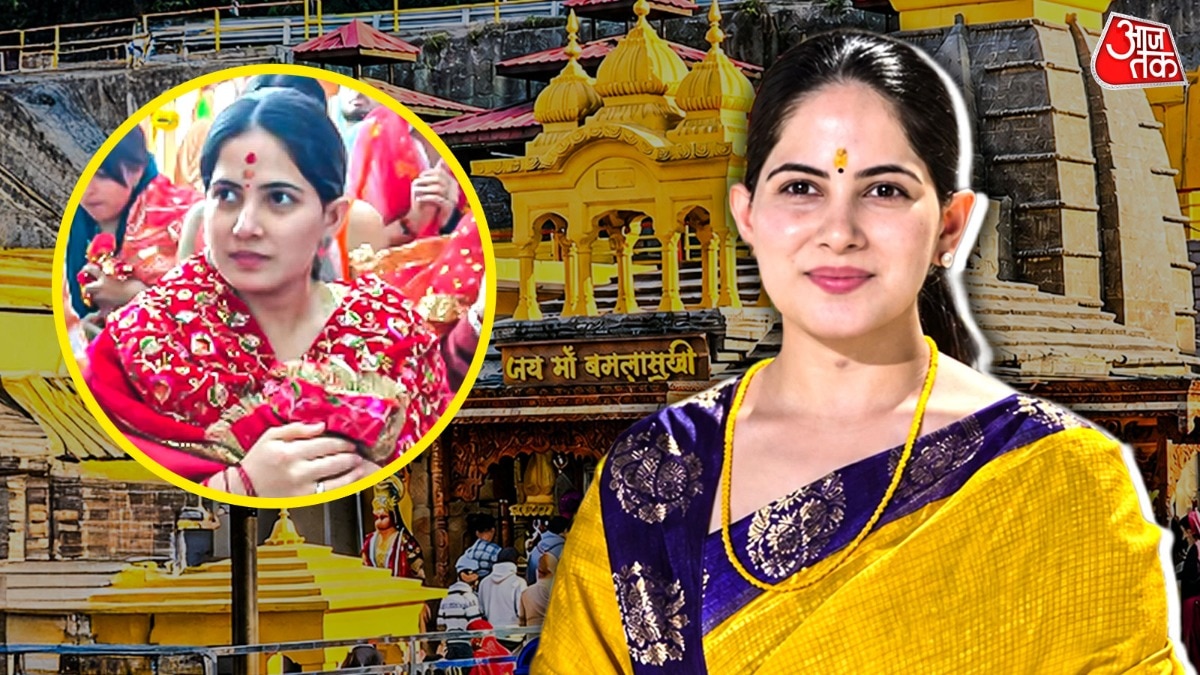Storyteller Jaya Kishori offers prayers at Baglamukhi Temple during Navratri