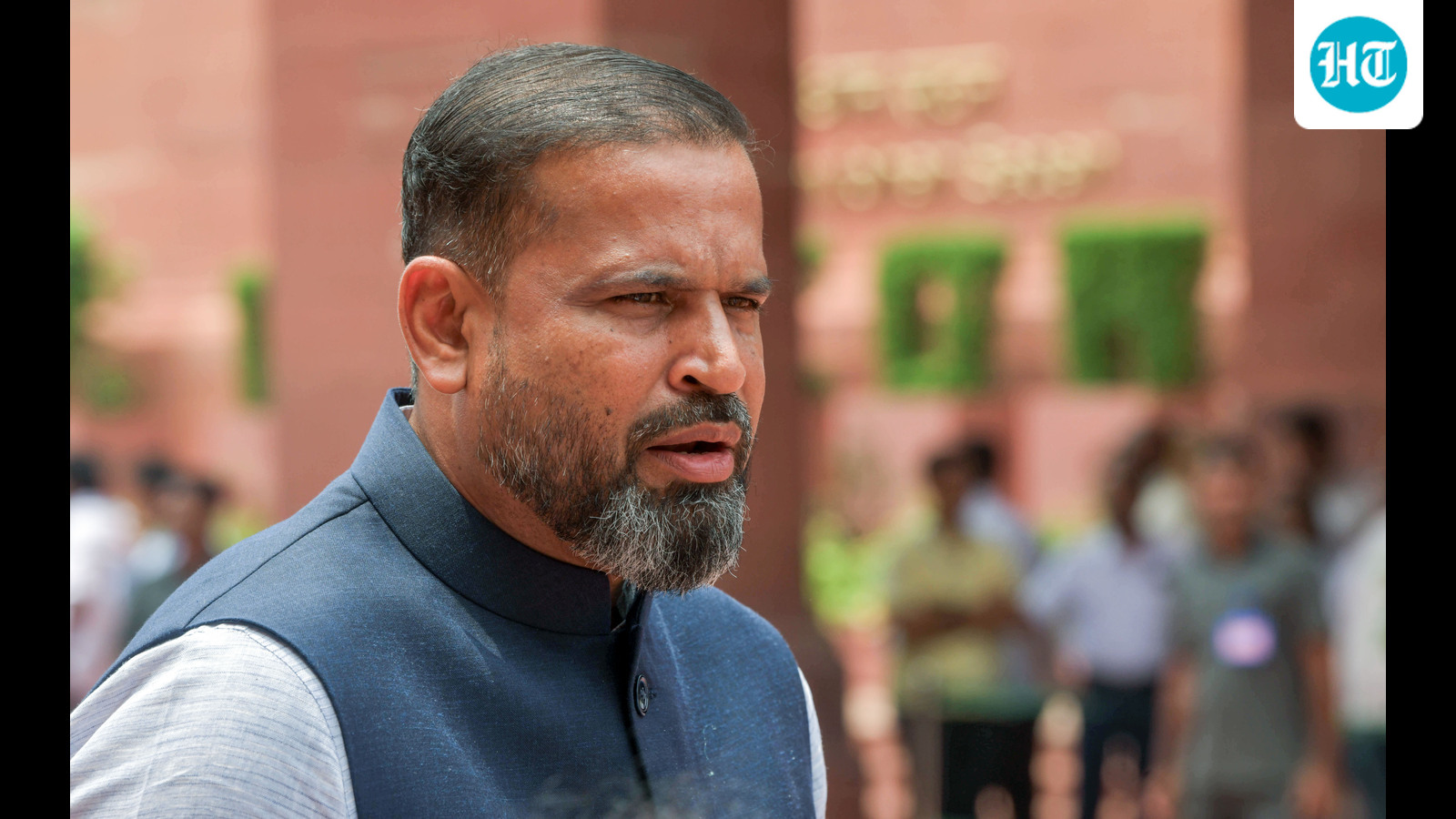गुजरात सरकार ने युसुफ पठान को विवादास्पद वडोदरा प्लॉट आवंटित करने को दी मंजूरी