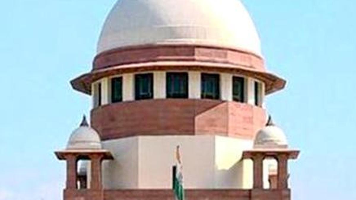 सर्वोच्च न्यायालय ने मुक्त आवागमन का आदेश दिया, अवैध नज़रबंदी पर प्रतिबंध