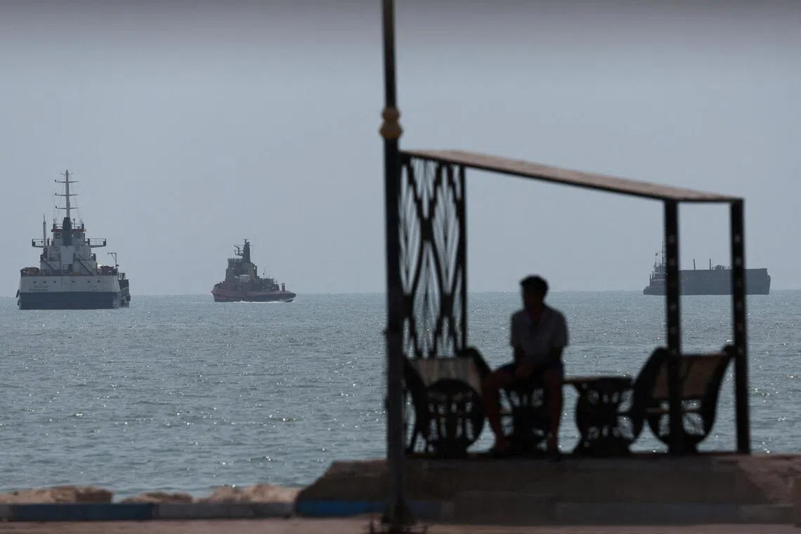 Oil prices surge as US military targets Iranian rocket systems