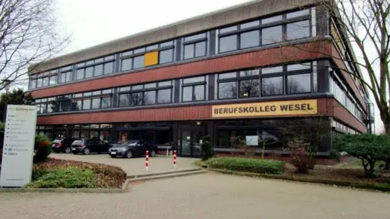 German teacher faces fraud charges over 16-year sick leave salary claim