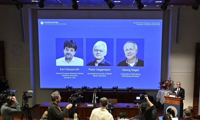 Three scientists win Nobel Medicine Prize for brain imaging breakthrough