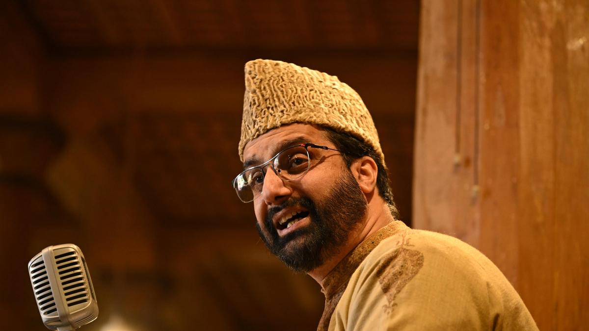 Prisoners deserve dignity regardless of politics: Mirwaiz