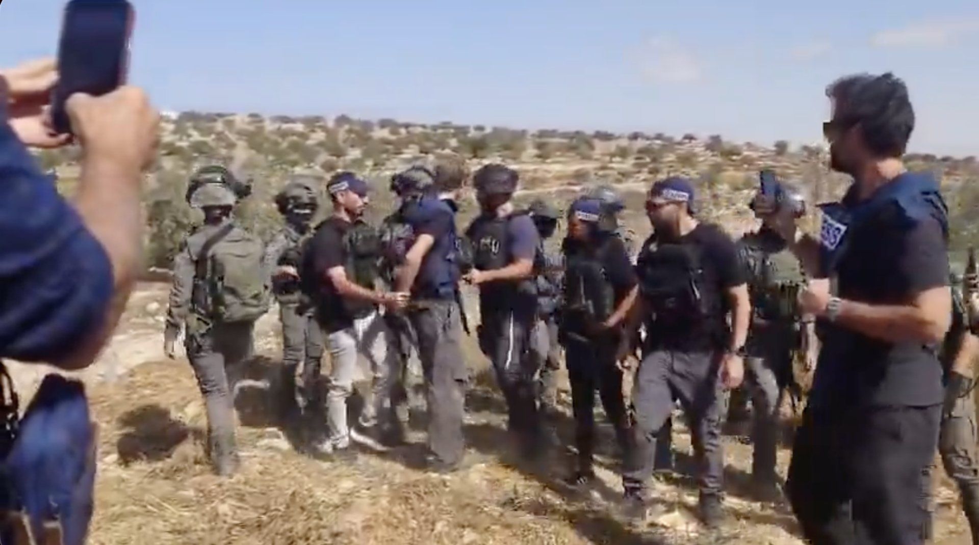Palestinian farmers blocked from West Bank olive harvest