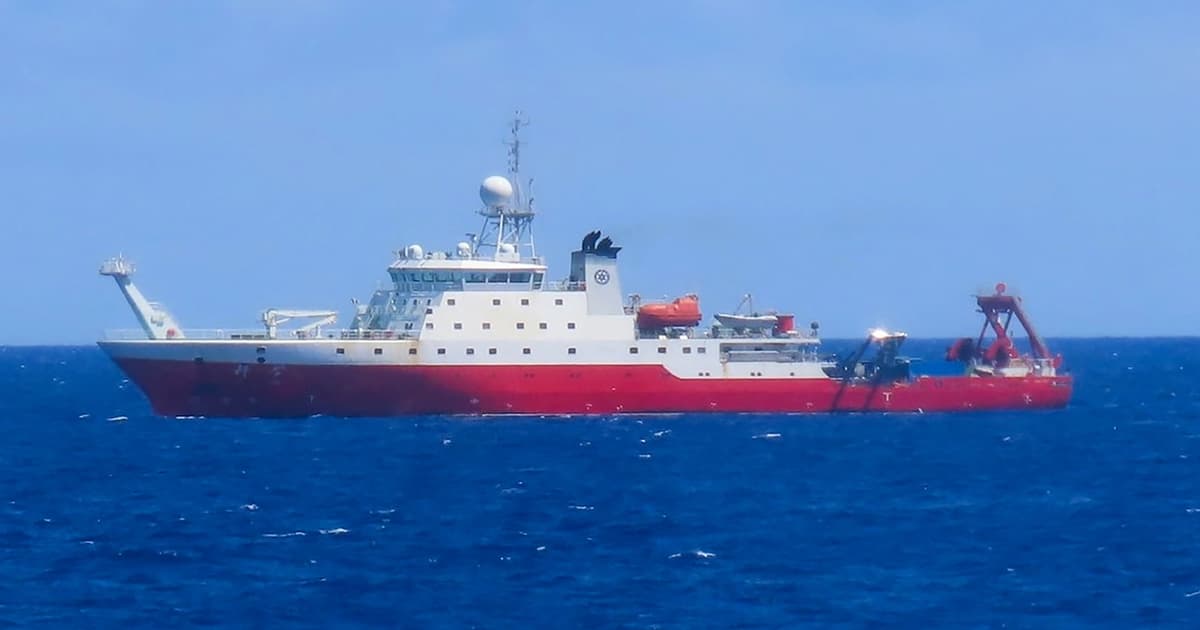 Kapal survei China meninggalkan zon ekonomi eksklusif Jepun