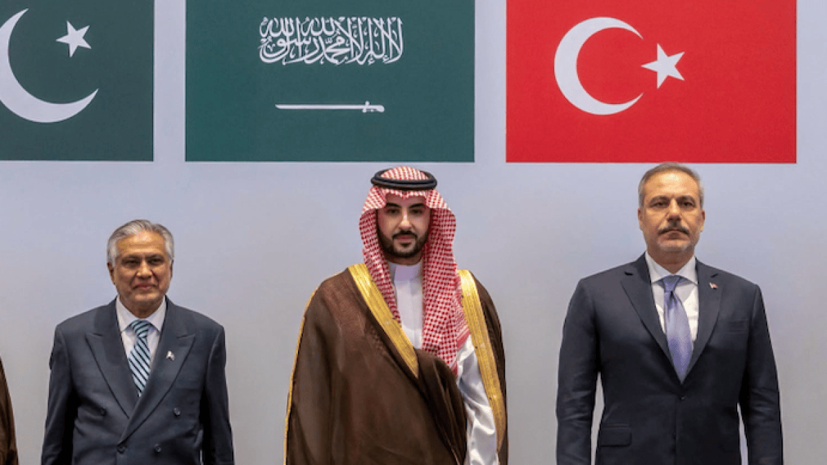 Turkey, Pakistan to deploy troops to Saudi Arabia against Houthi threat