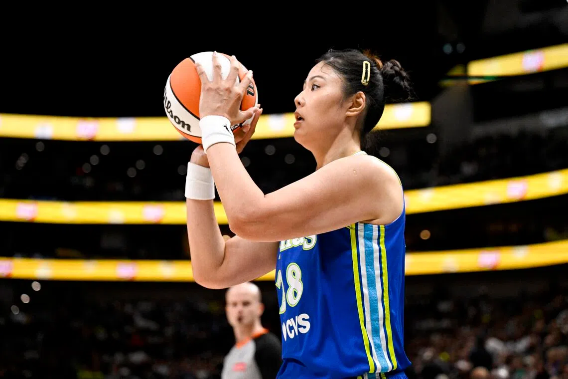 Chinese basketball star Li Yueru to miss World Cup due to lost passport