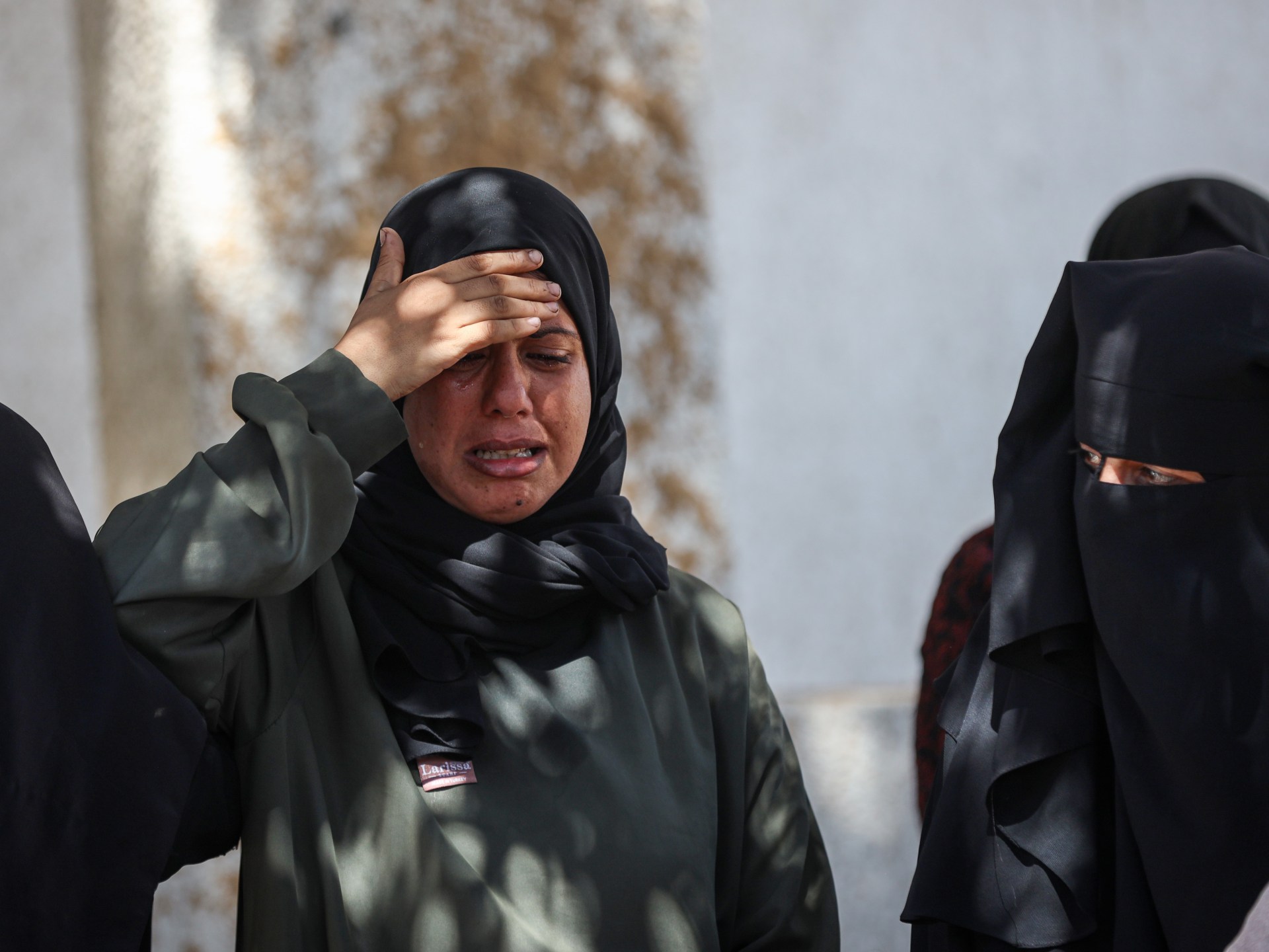 Gaza building collapse kills 21 as war ruins pose mounting danger