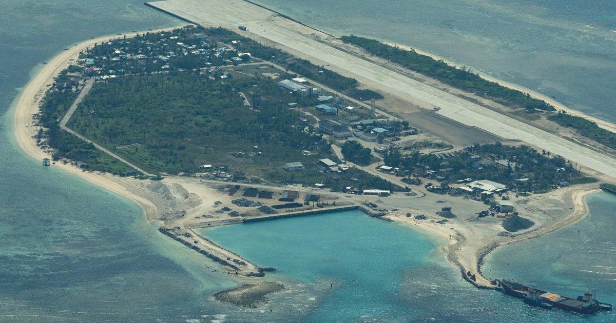 China accuses US warship of threatening security near Spratly Islands