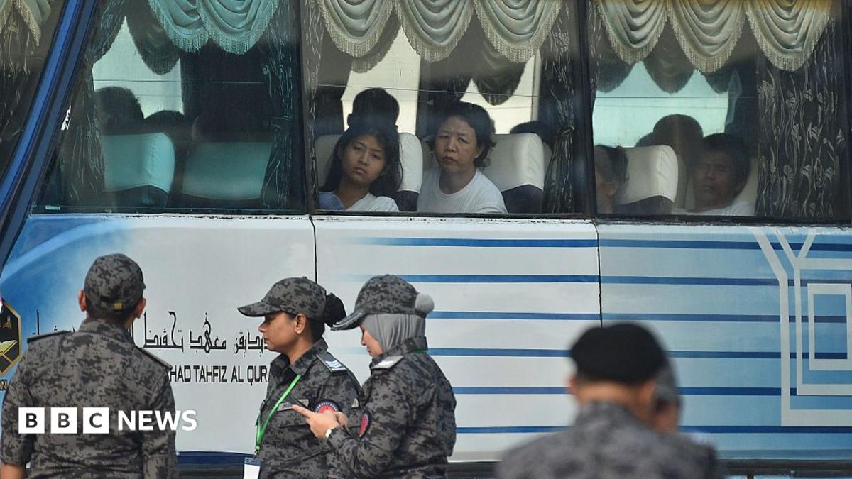 Malaysia begins deportation of Myanmar asylum seekers amid rights concerns