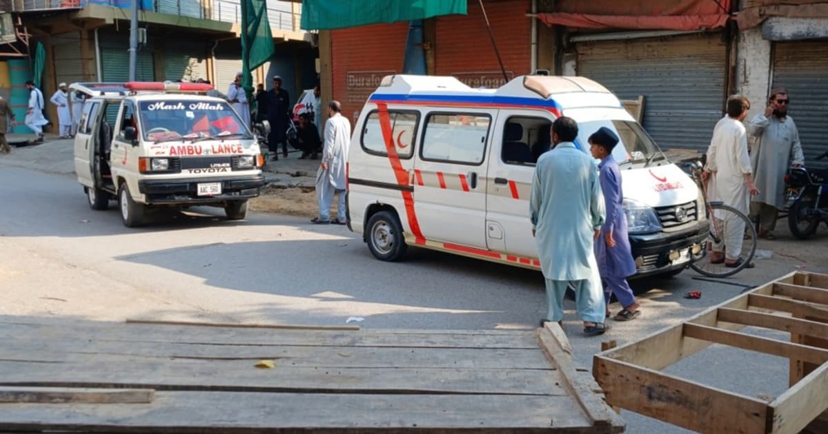 Explosion at Pakistan police headquarters kills at least eight