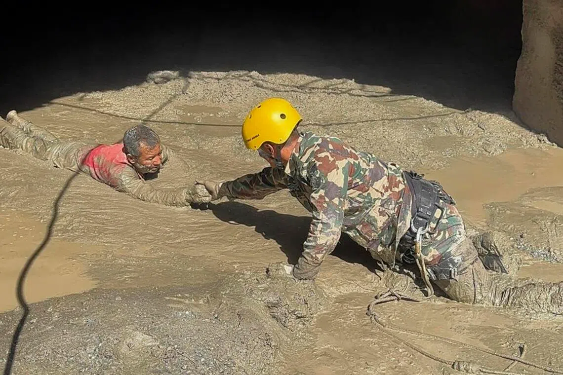 Nepal rescuers deploy air pipes to reach tunnel-trapped workers