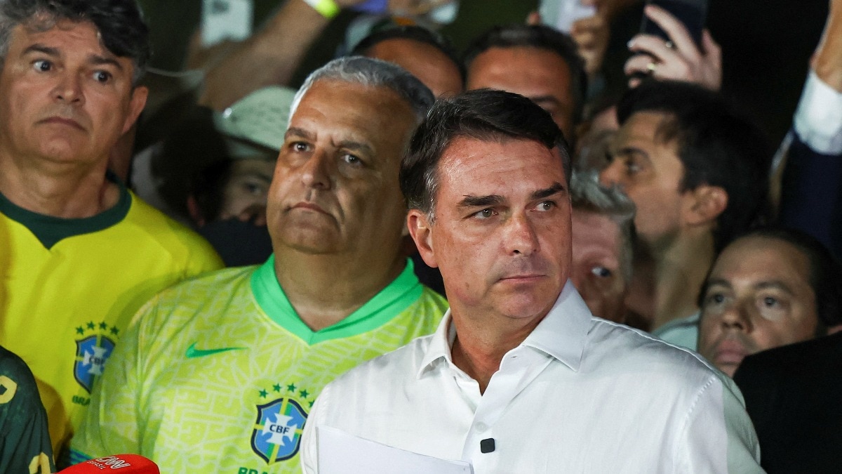 Brazil's Lula criticizes Bolsonaro son's US exit amid visa reports