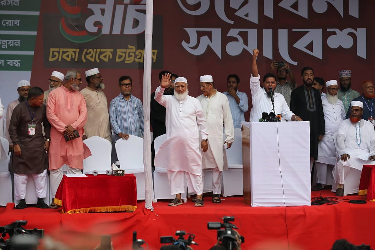 বিরোধী জোটের দীর্ঘ মার্চ শুরু, শাফিকুর রহমান কর্মসূচির প্রভাব দেখছেন