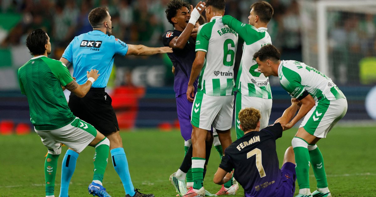 Betis midfielder Bernal suspended four games for Barcelona red card