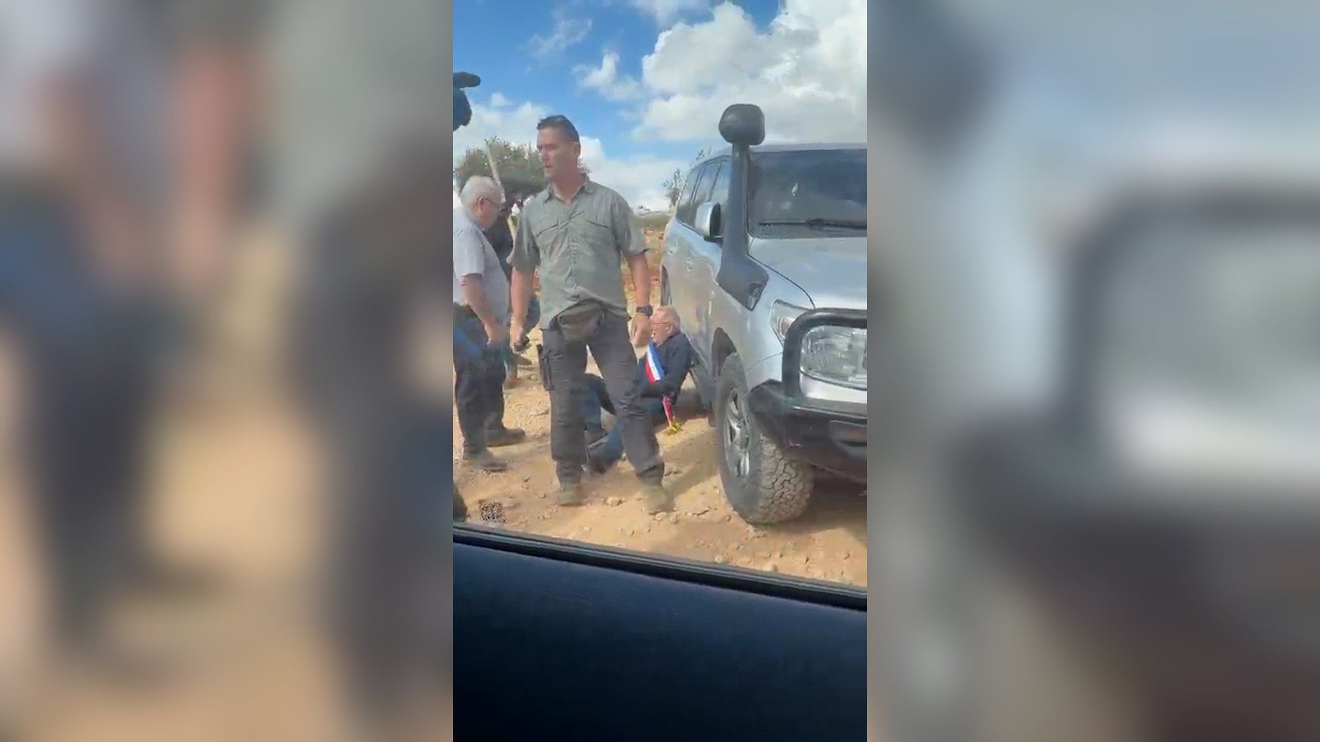French mayor attacked by masked settlers during West Bank visit