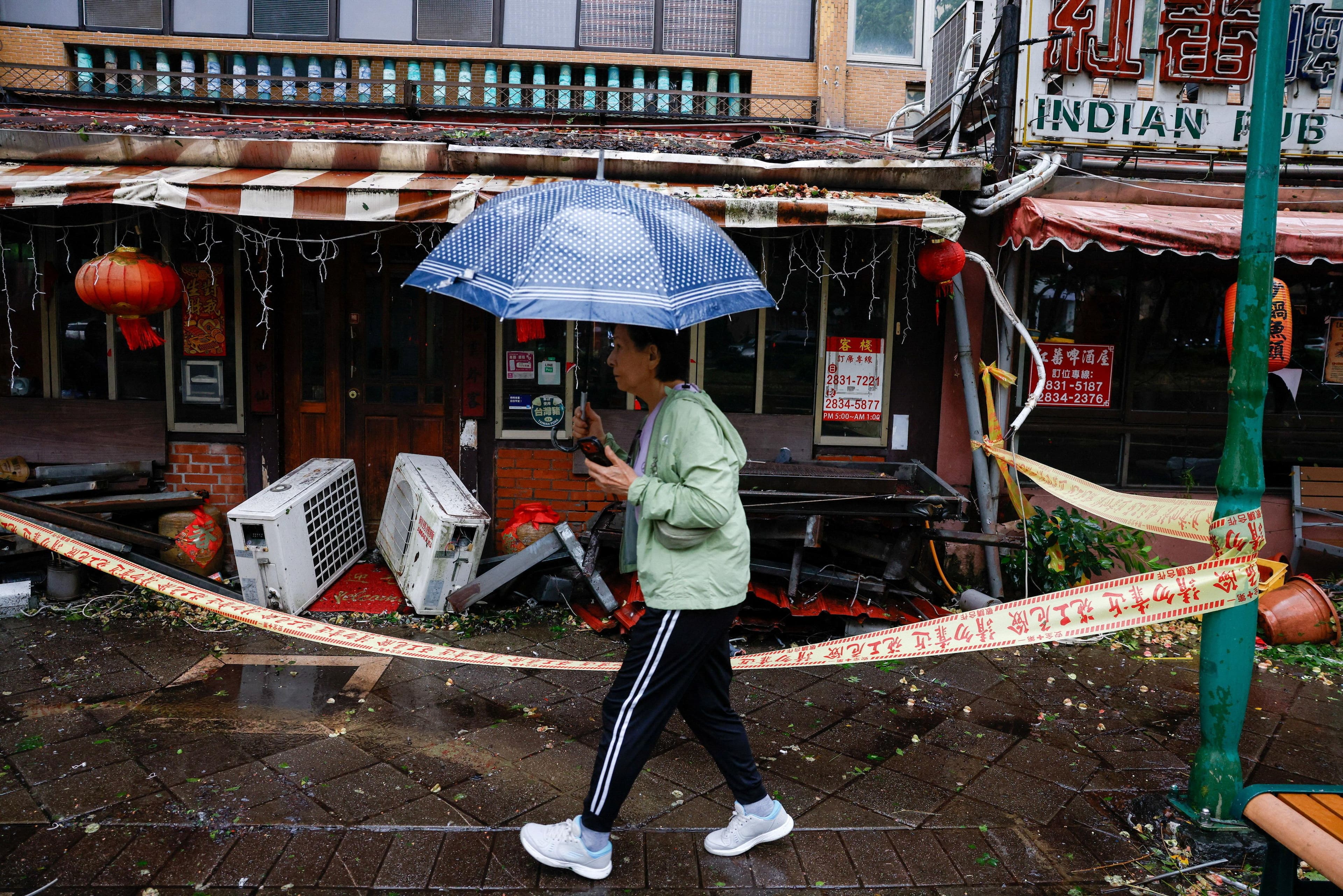 Typhoon Champi leaves trail of damage across Taiwan; one dead, 350 injured