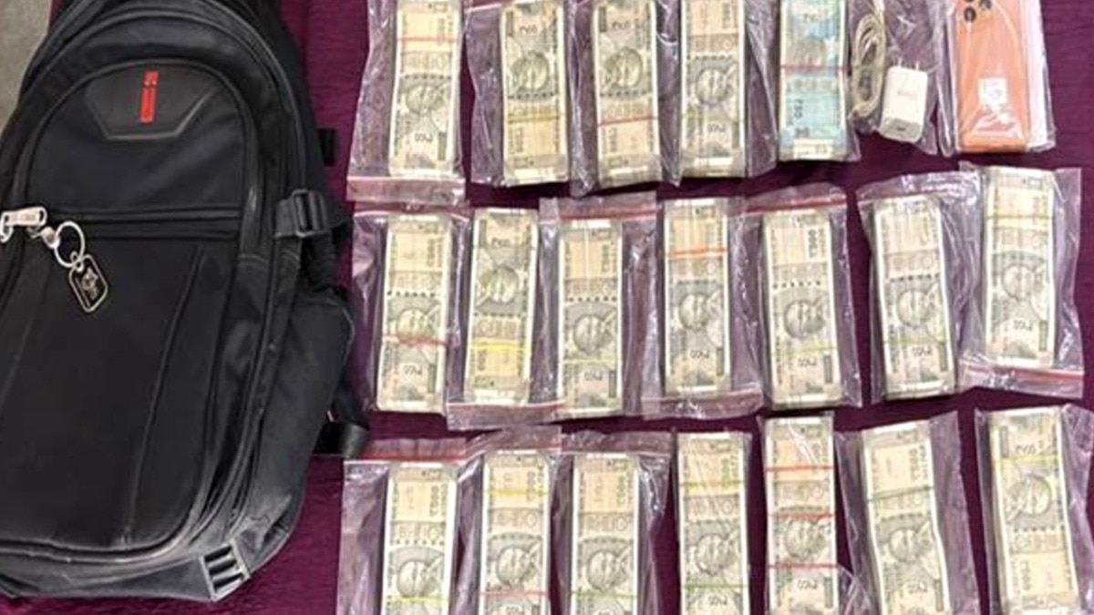 Railway Police Arrest Suspect in Rs 10 Lakh Train Theft Case in Madhya Pradesh