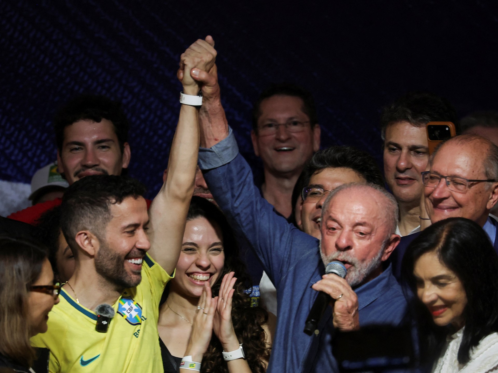 Brazilian politician's WhatsApp network raises questions about digital campaigning