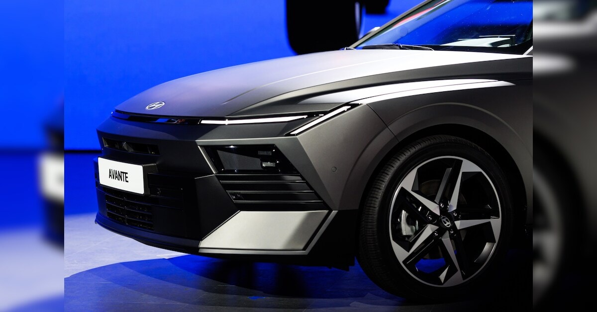 Hyundai to launch 100 new models, targets US hybrid market