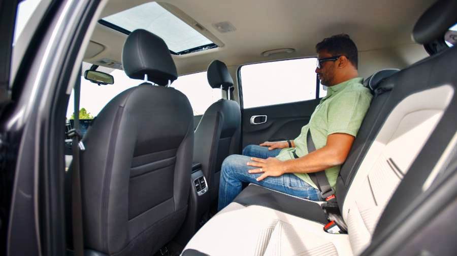 Mandatory seat belt requirement for all expressway passengers begins September 20