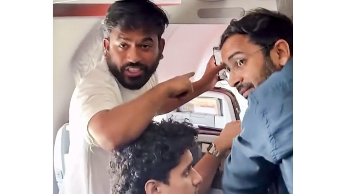 तीन नागरिकों को दिल्ली पुलिस ने निरोधक हिरासत में रखा