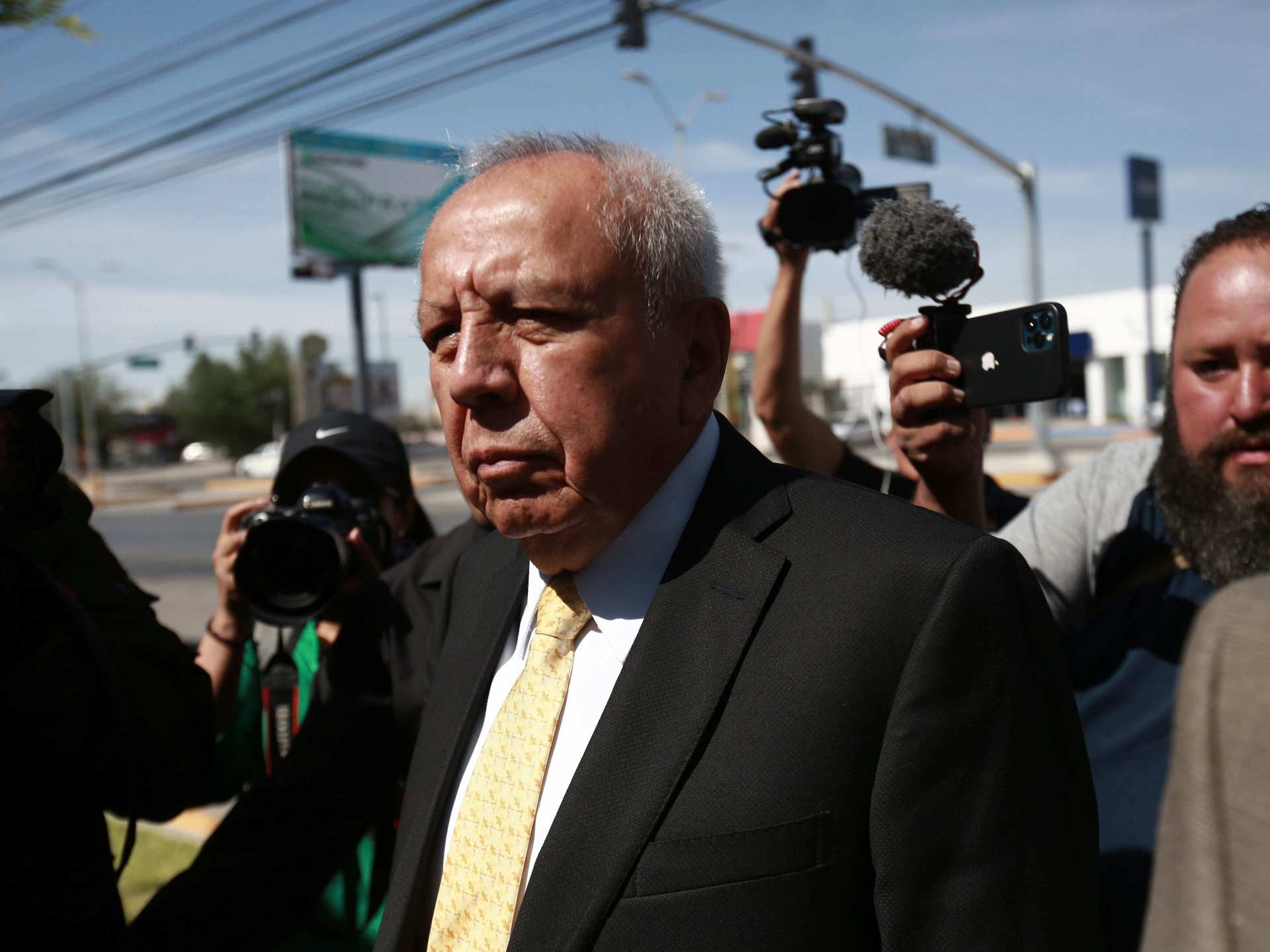 Mexican court closes case against official in detention centre fire