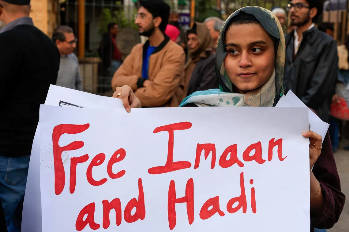 Pakistan's top court suspends sentences for rights lawyer Mazari