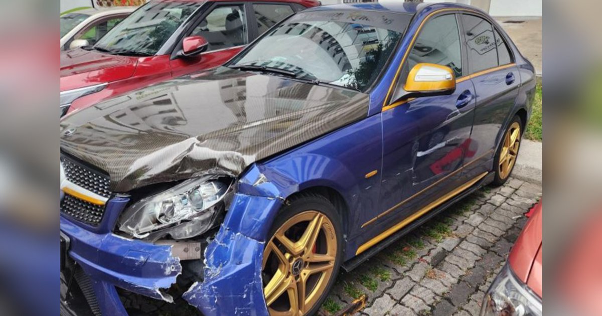 Driver charged following high-speed Marina Bay incident