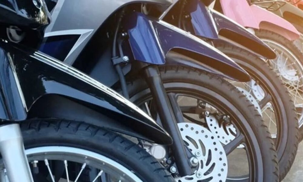 Sri Lanka police to receive duty-free electric motorcycles by January