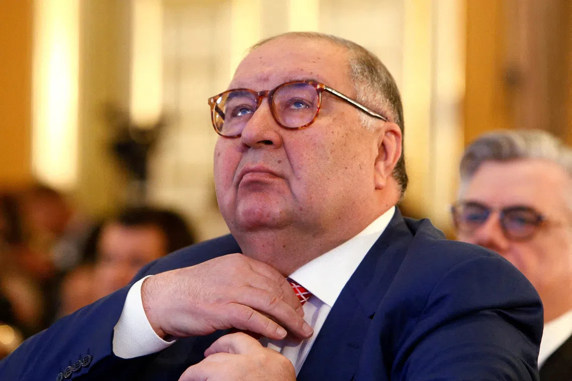 EU extends Russia sanctions, removes two billionaires from blacklist
