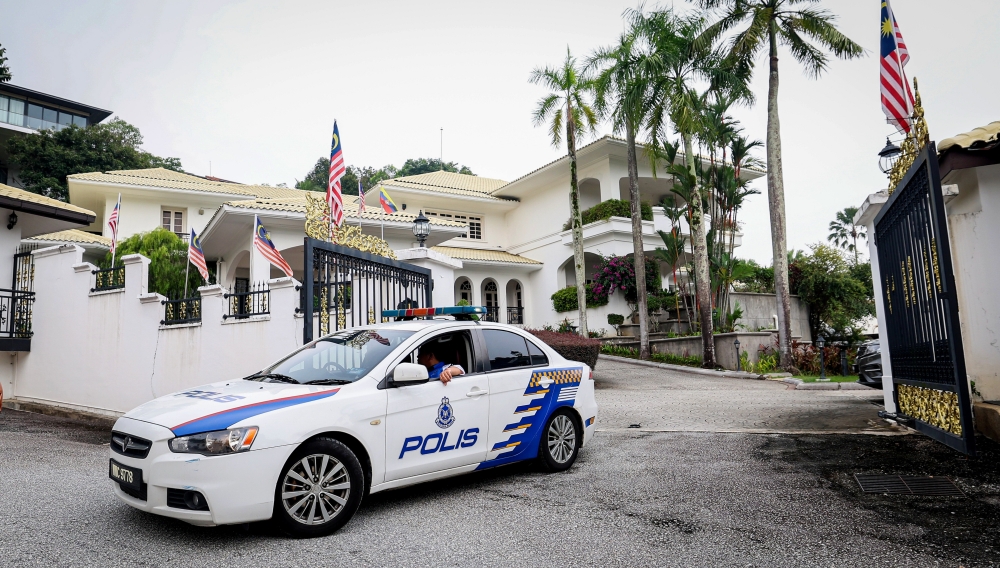 Police deploy round-the-clock security at Najib's Kuala Lumpur residence