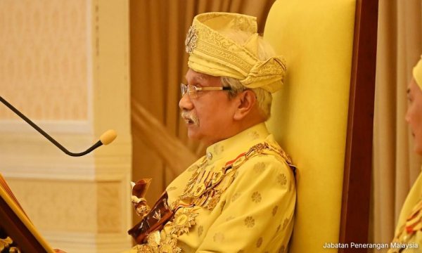 Pembesar Negeri Sembilan dakwa MB sokong pelantikan semula Tuanku