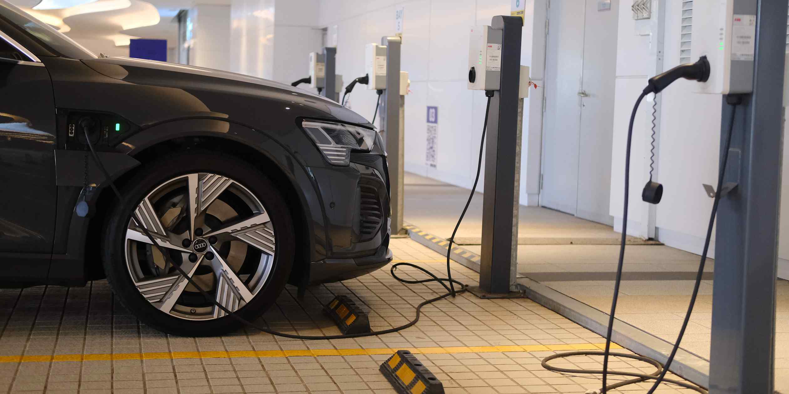 BYD and Gentari partner to expand Malaysia's electric vehicle charging network