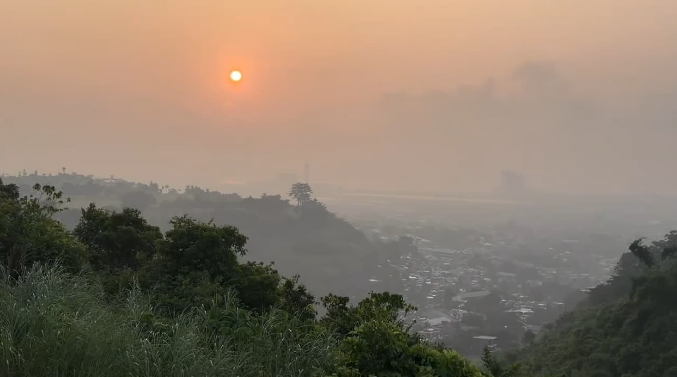 Smoke from Indonesian wildfires continues to blanket Philippine regions