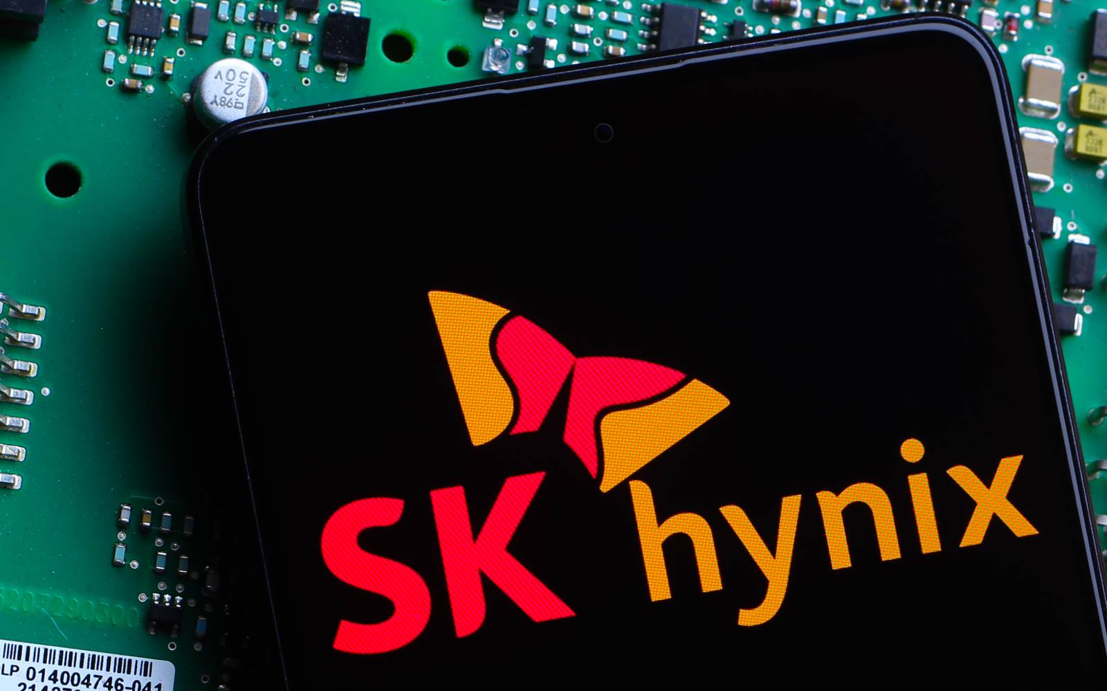 SK Hynix profit surges 632% as AI data centre boom transforms outlook
