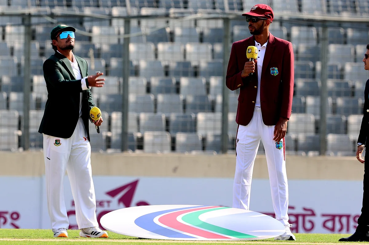 Bangladesh elects to bat first; Mushfiqur sidelined by injury