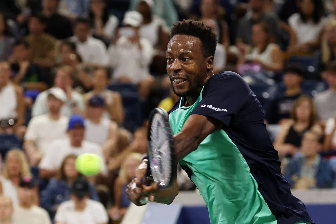 Monfils marks 40th birthday with commanding US Open victory