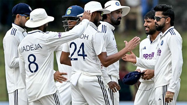 India enforce follow-on after dismissing Sri Lanka for 290