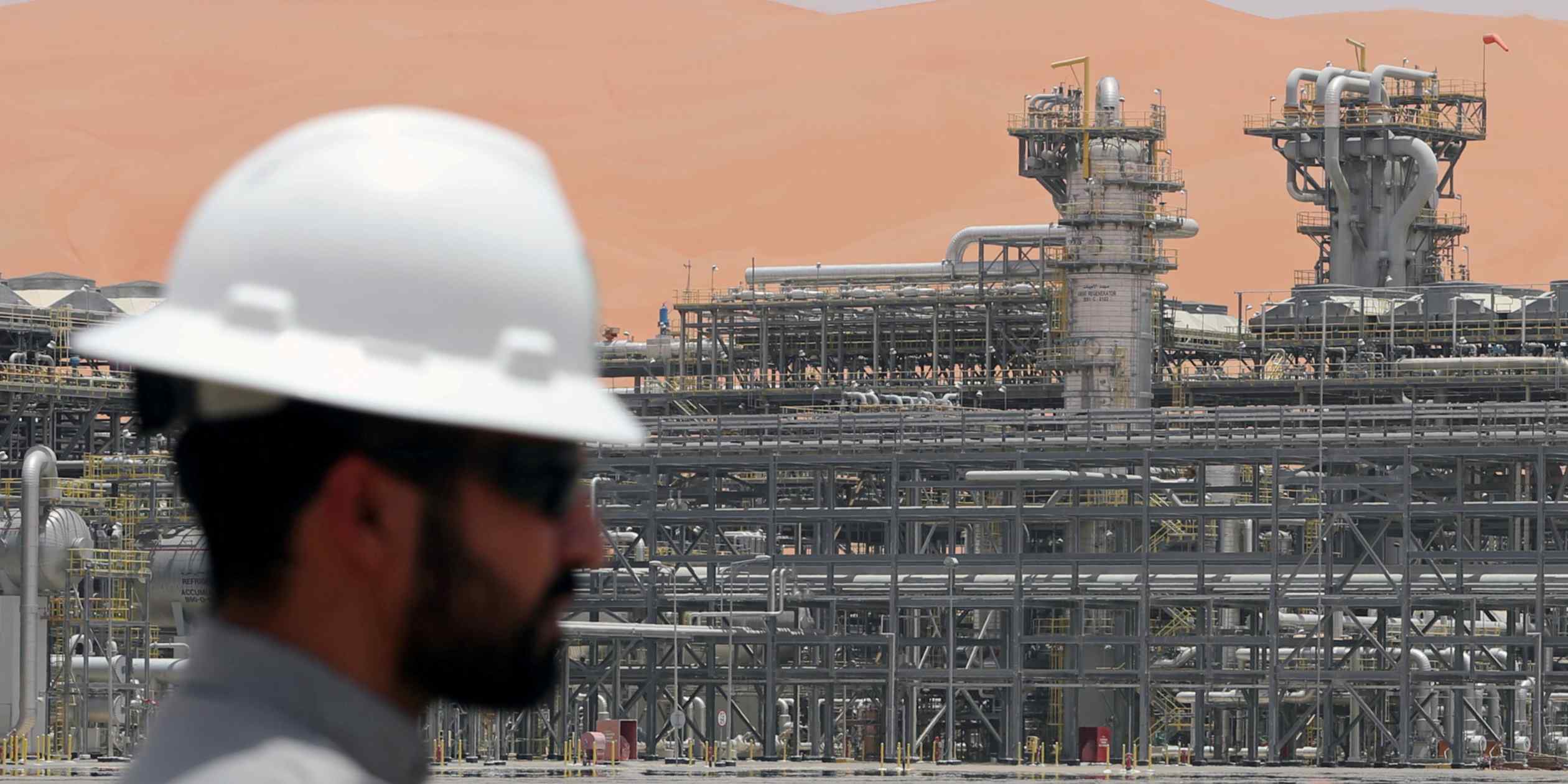 Brent crude breaches $100 mark amid persistent inflation concerns