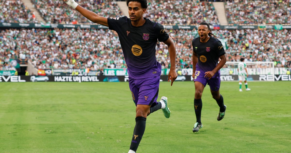 Barcelona maintain unbeaten run with commanding 5-2 victory over Betis
